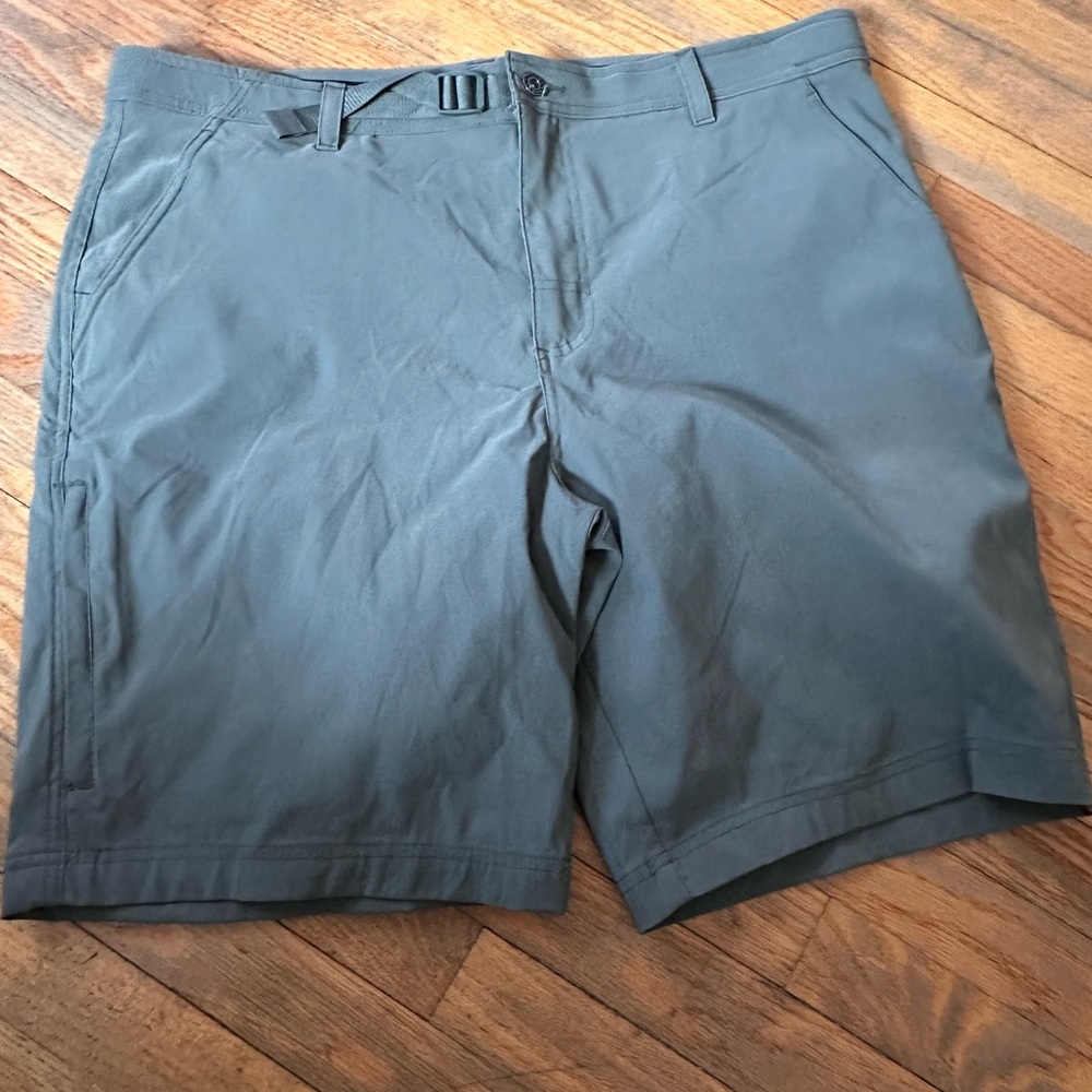 Men's Green Shorts brand Gerry